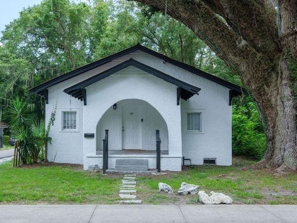 901 NW 3RD AVENUE , GAINESVILLE, FL 32601
