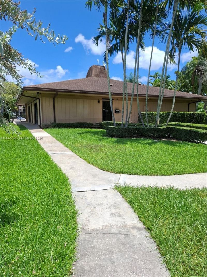 10425 SW 112th Ave , Unit 207, Miami, FL 33176 Photo