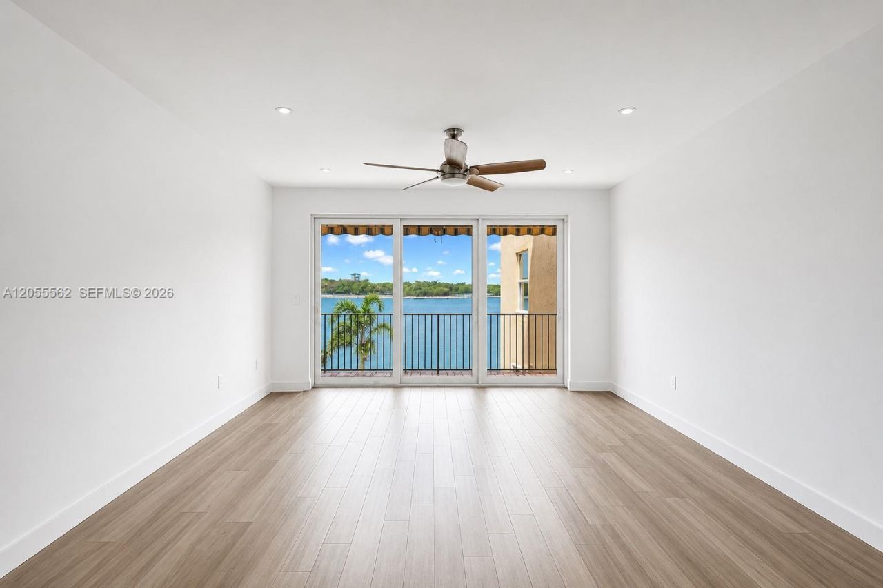 4234 N Ocean Dr , Hollywood, FL 33019 Photo