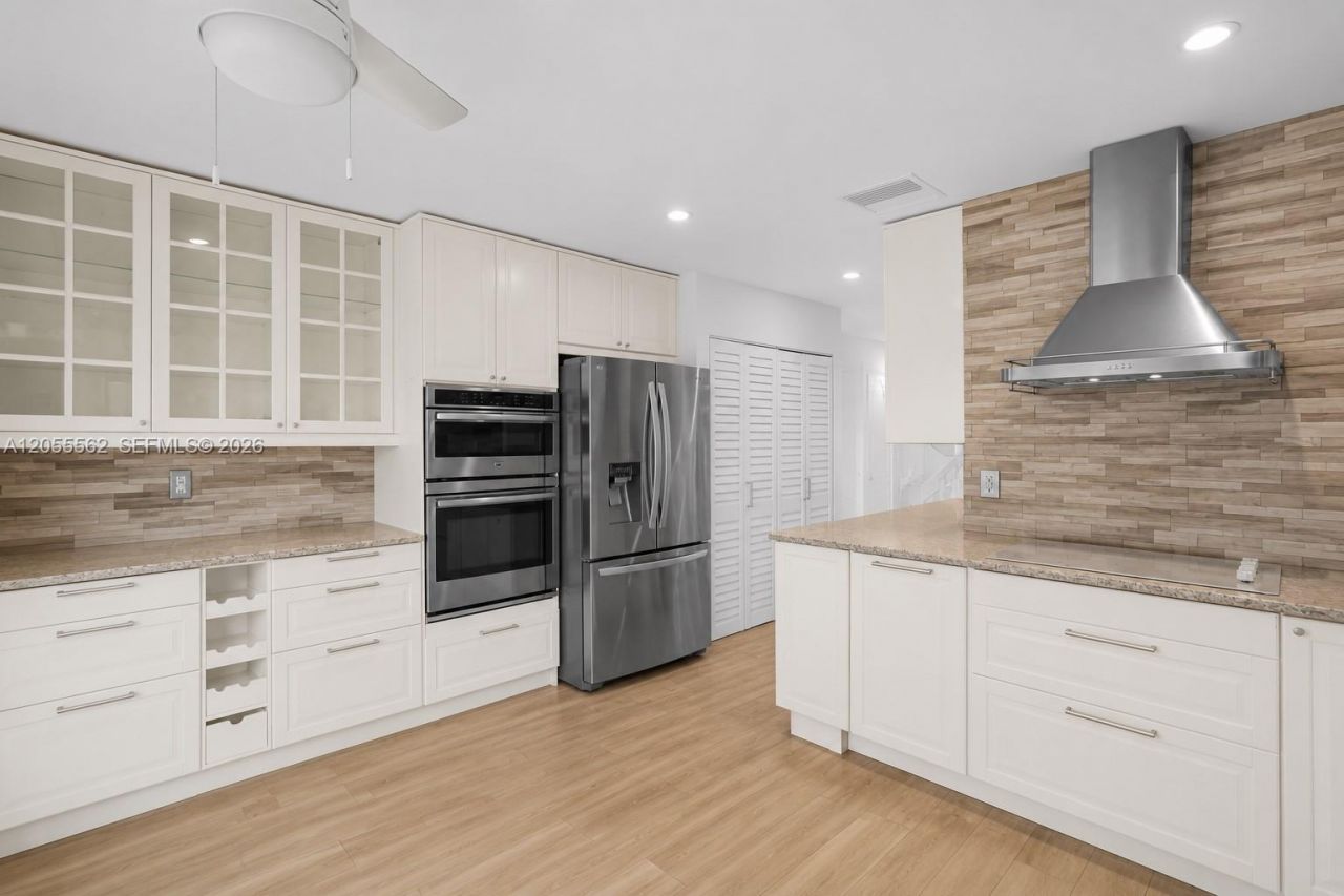 4234 N Ocean Dr , Hollywood, FL 33019 Photo