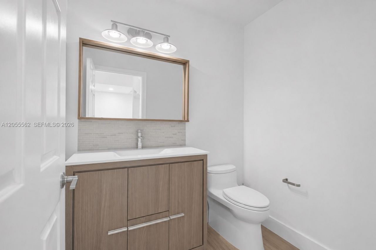 4234 N Ocean Dr , Hollywood, FL 33019 Photo
