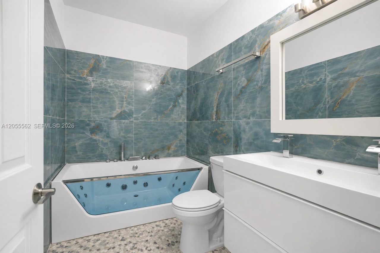 4234 N Ocean Dr , Hollywood, FL 33019 Photo