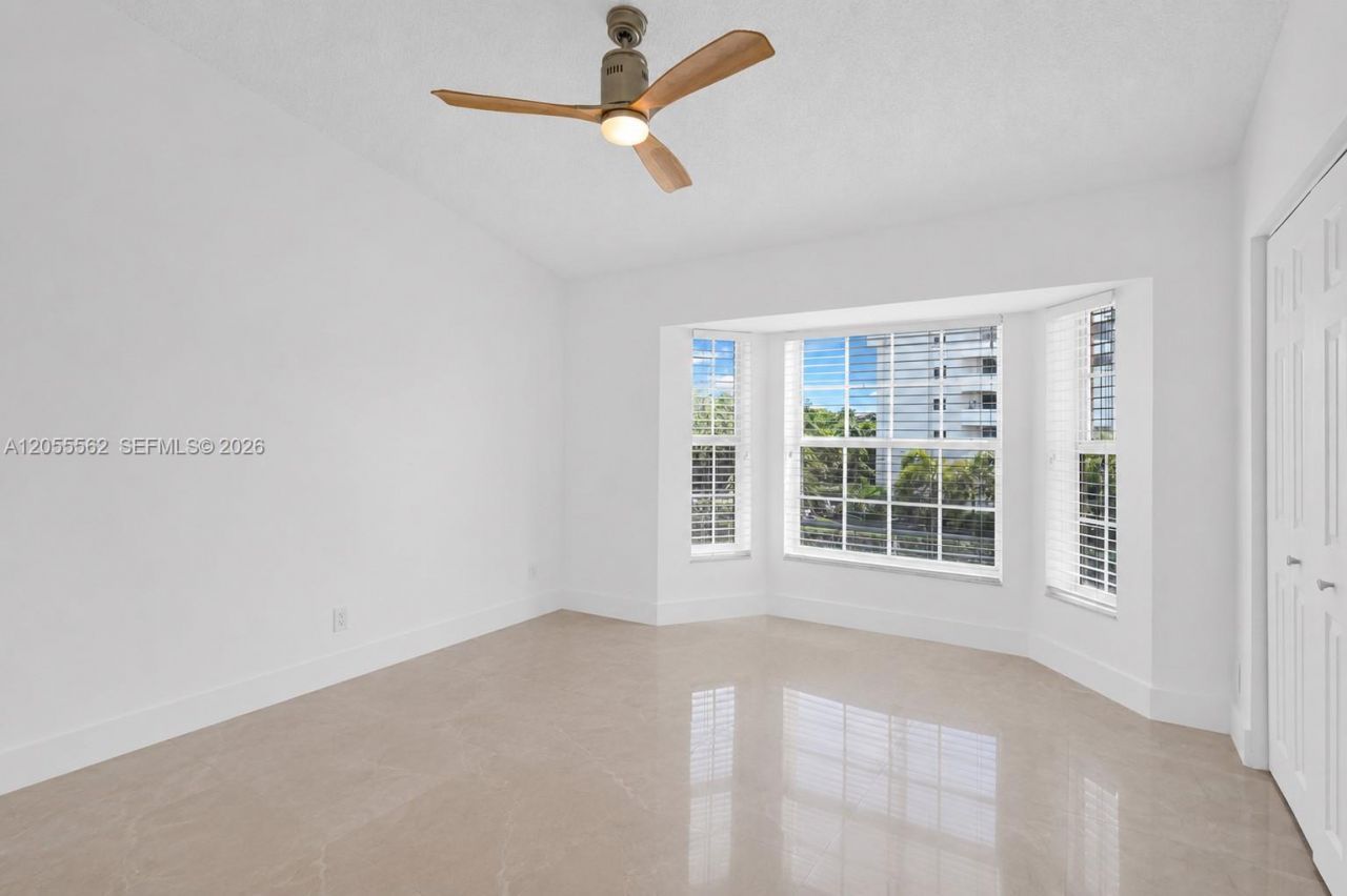 4234 N Ocean Dr , Hollywood, FL 33019 Photo