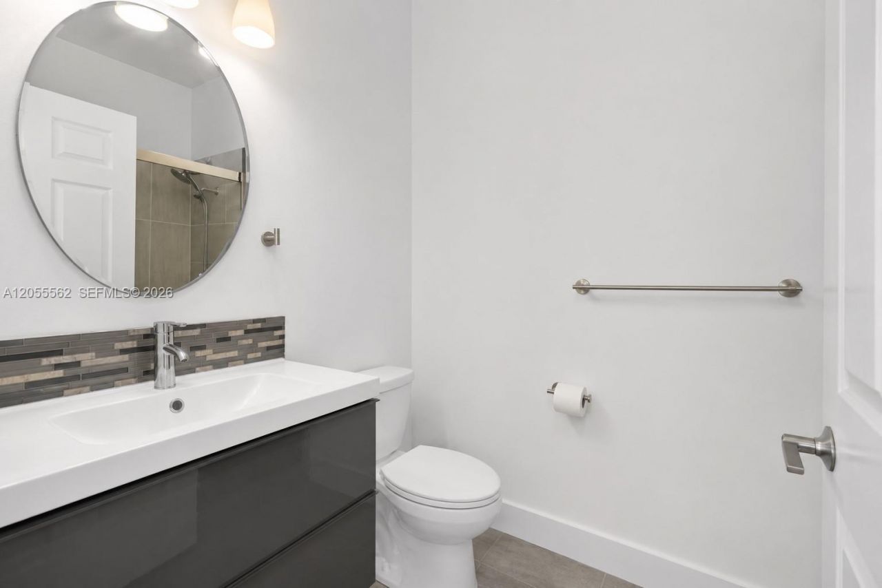 4234 N Ocean Dr , Hollywood, FL 33019 Photo
