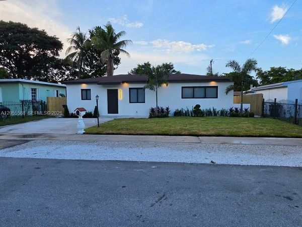 775 NW 83 Street , Miami, FL 33150