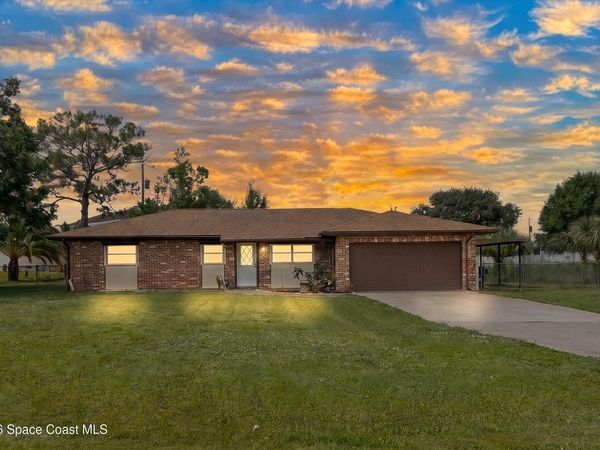 502 Australian Road NW, Palm Bay, FL 32907