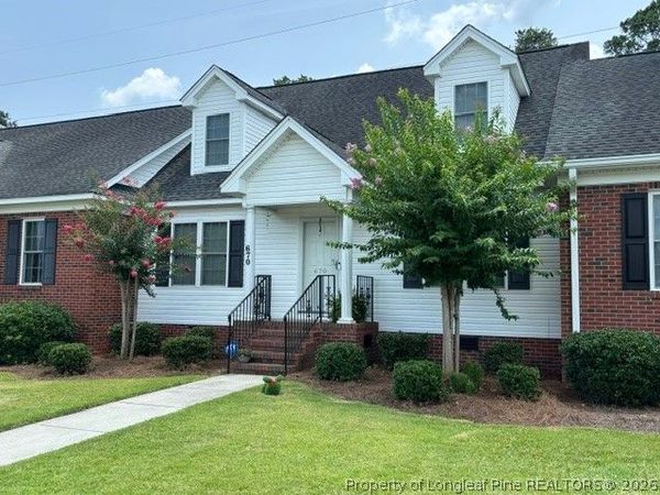 670 Amberdale West Circle, Lumberton, NC 28358