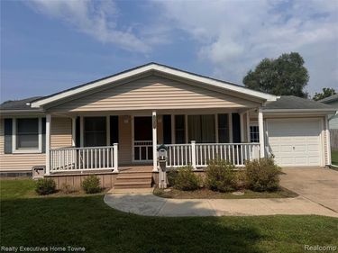 3407 10th Avenue, Port Huron, MI 48060