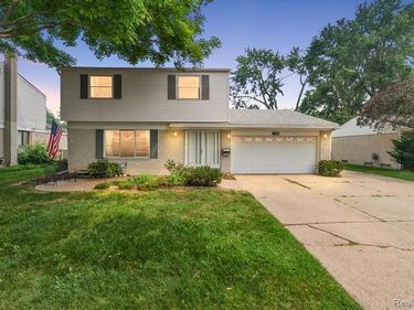 11225 Alwardt Drive, Sterling Heights, MI 48313