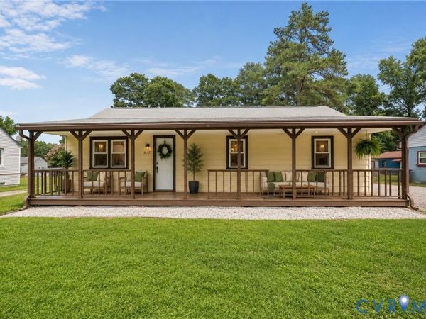 16105 Pauline AVE, Chester, VA 23831