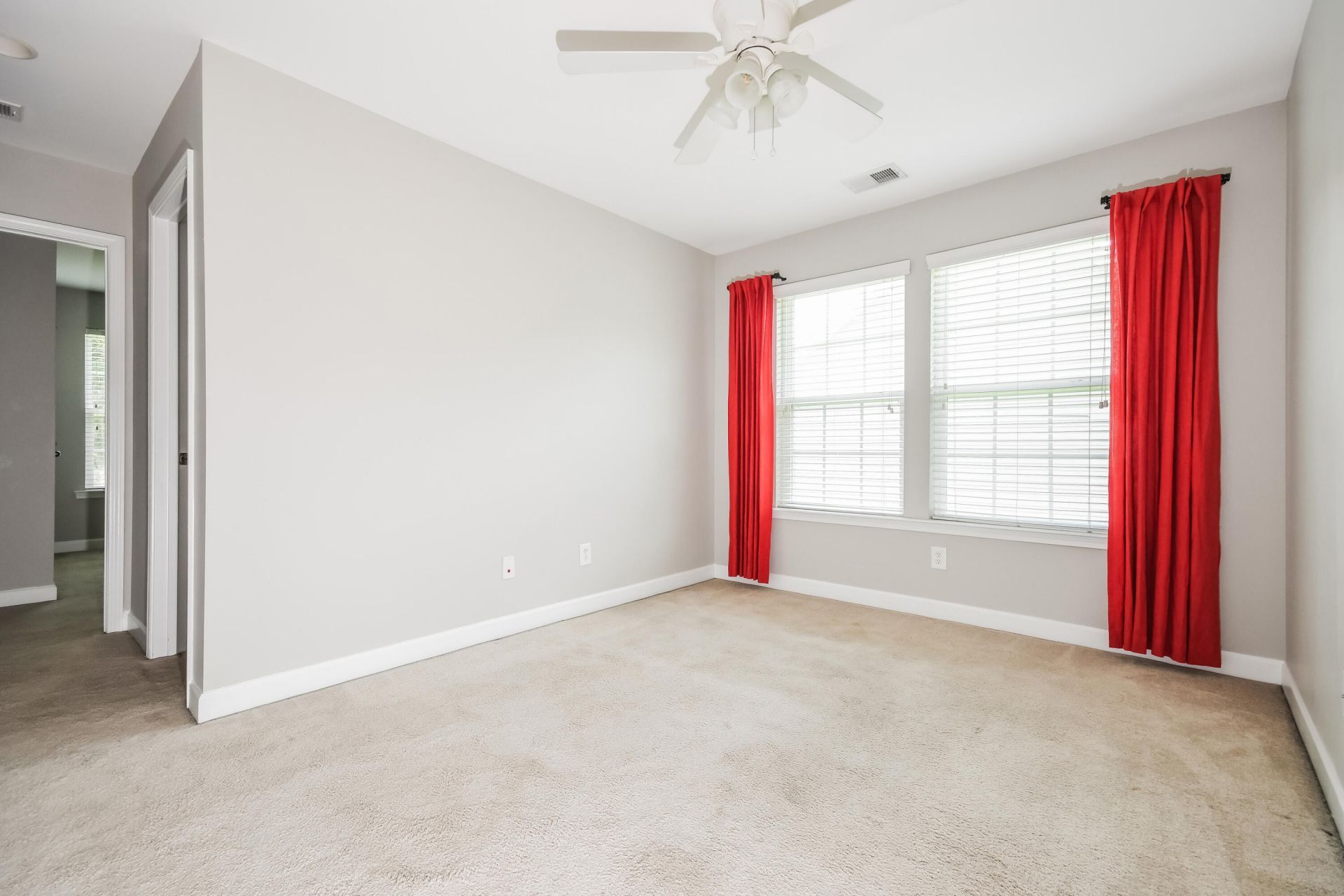 233 Maywood Drive Photo 8