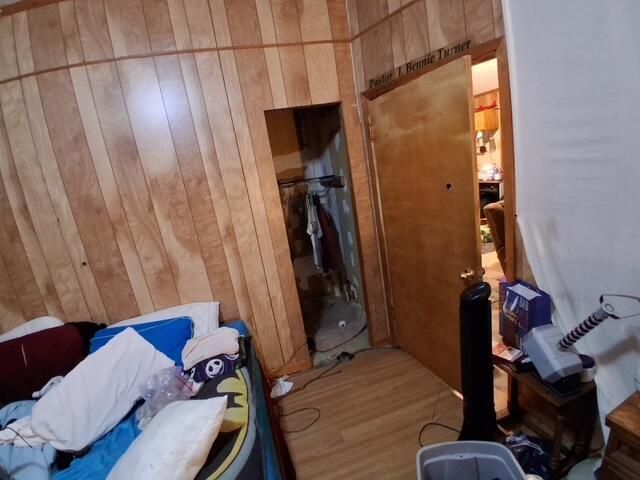 27 N Barfield Street Photo 8