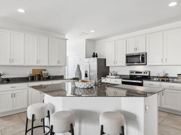 1525 E CURRIER Drive E, Casa Grande, AZ 85122
