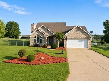 1949 E Woodside Village Dr., Connersville, IN 47331