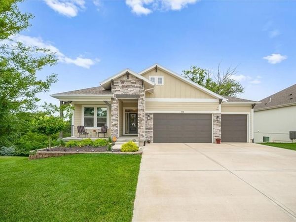 8616 Laramie Street, De Soto, KS 66018