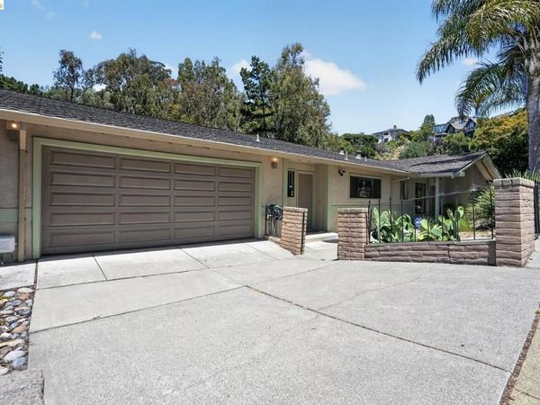525 Hampton Ave, Piedmont, CA 94611