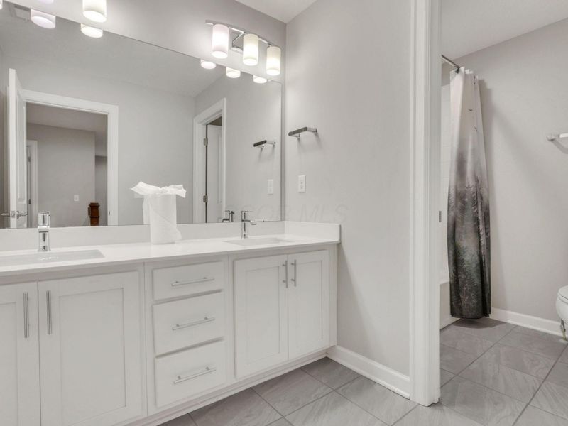 4557 Newport Loop E, Grove City, OH 43123 Photo 29