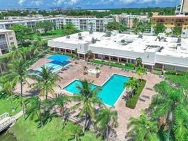 501 E DANIA BEACH Boulevard, Unit 5-5L, Dania Beach, FL 33004