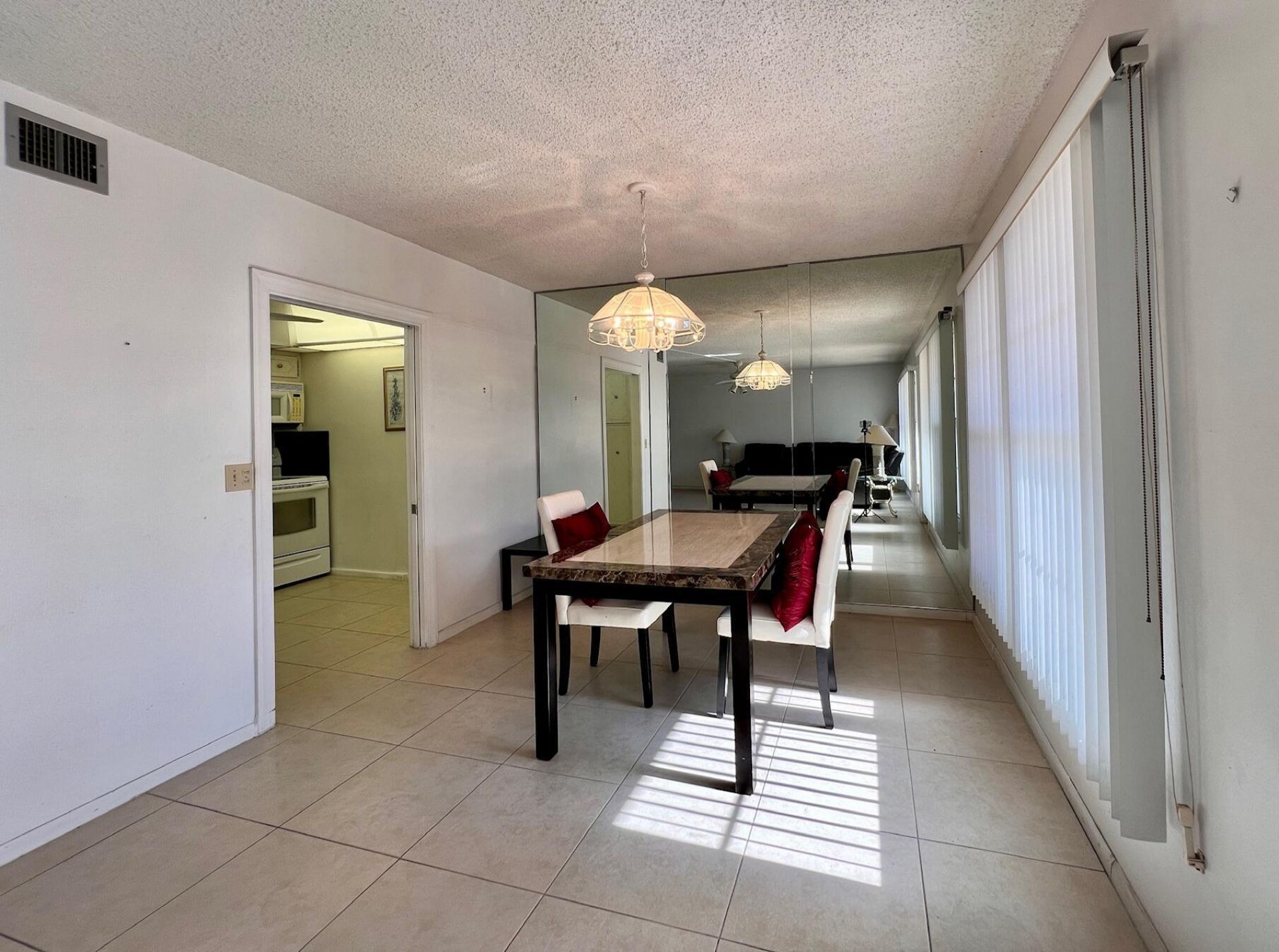 213 Wellington L, West Palm Beach, FL 33417 Photo