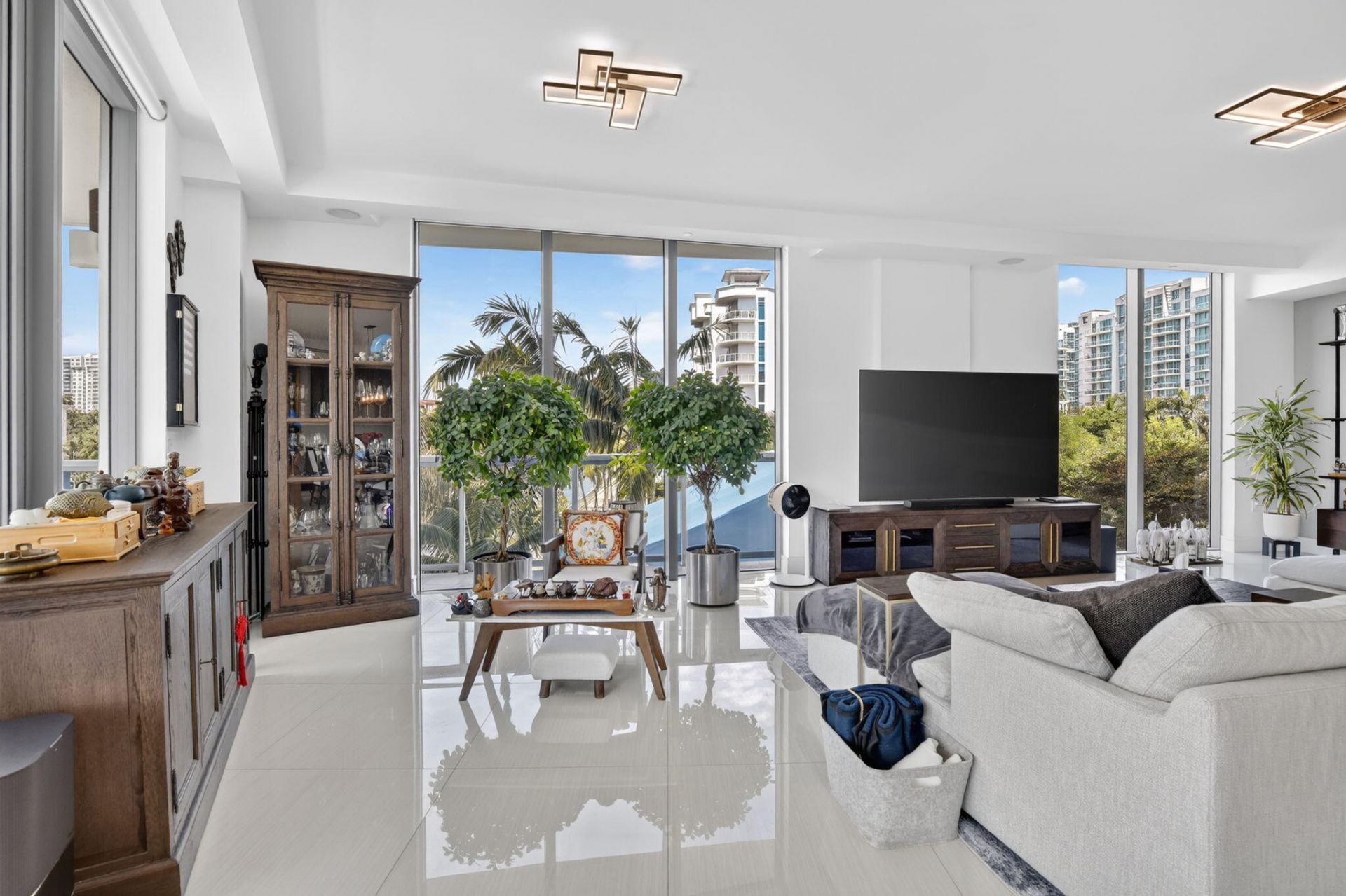 3250 NE 188th Street, Unit 201, Aventura, FL 33180 Photo