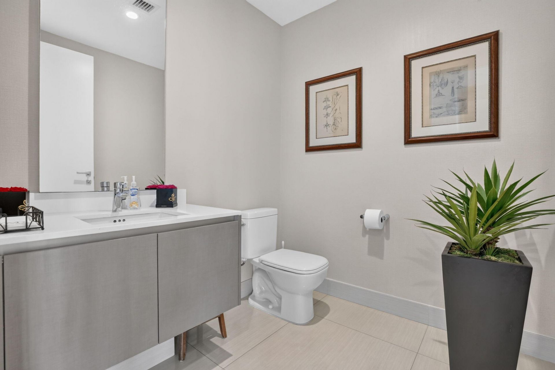 3250 NE 188th Street, Unit 201, Aventura, FL 33180 Photo