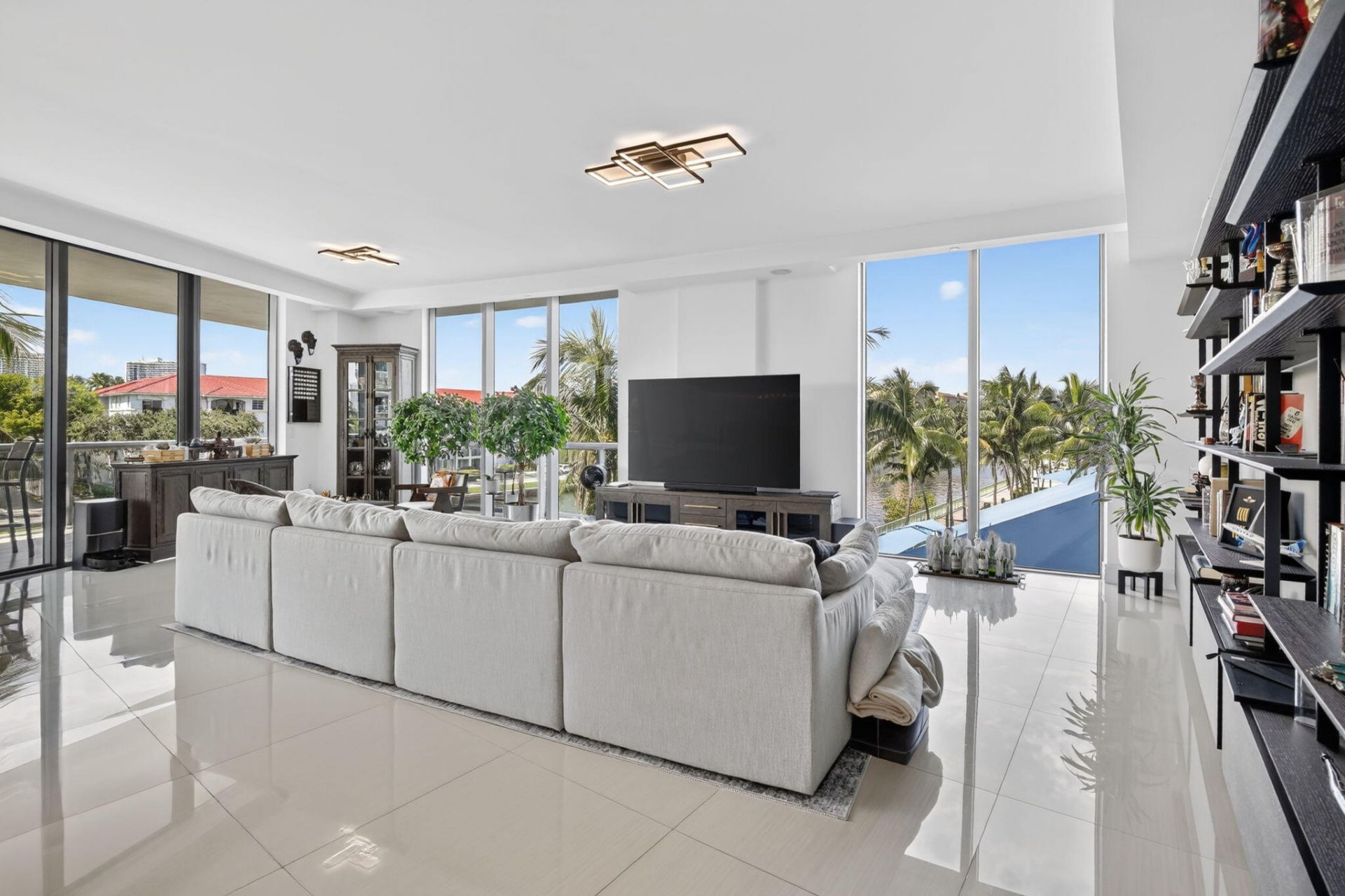 3250 NE 188th Street, Unit 201, Aventura, FL 33180 Photo