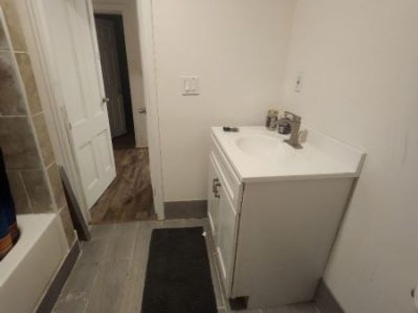 20 Adams St, Belvidere, NJ 07823