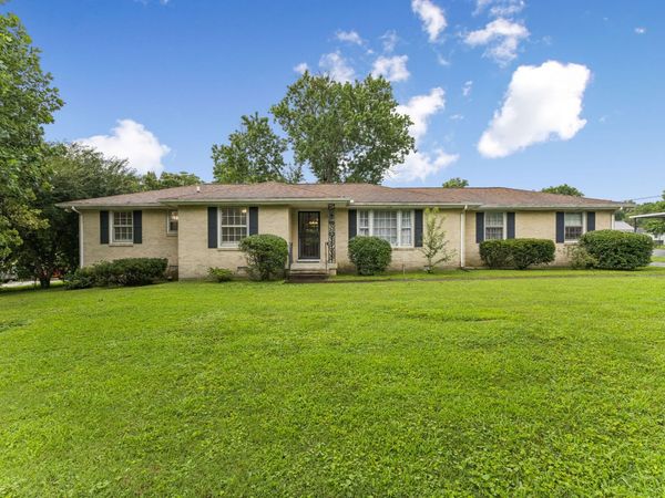3005 Sheddan Dr , Columbia, TN 38401