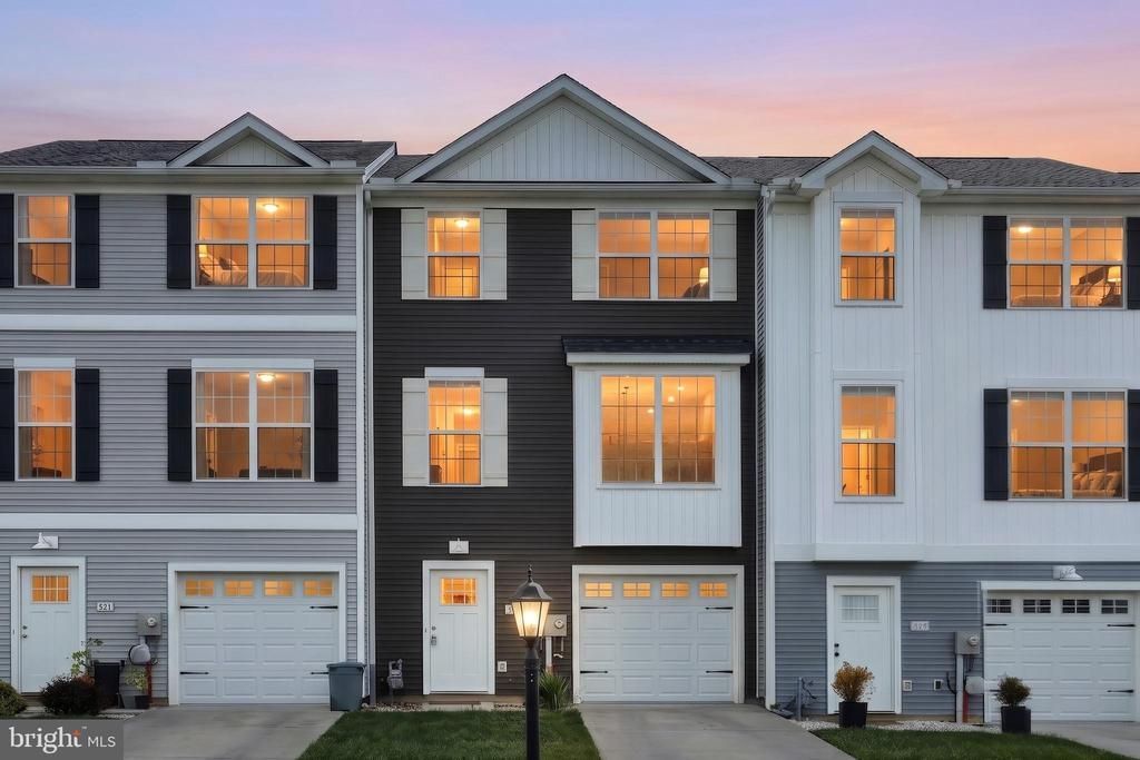 522 CHARLES AVENUE, HANOVER, PA 17331