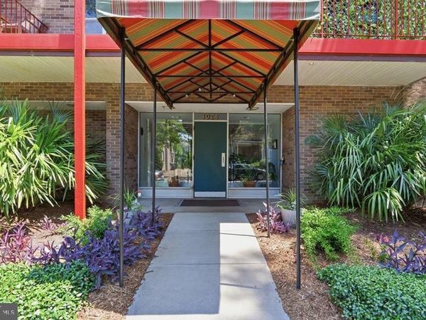 1024 GATES AVENUE, NORFOLK, VA 23507