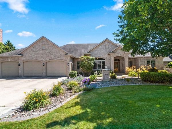 3036 WARM SPRINGS DRIVE, Green Bay, WI 54311