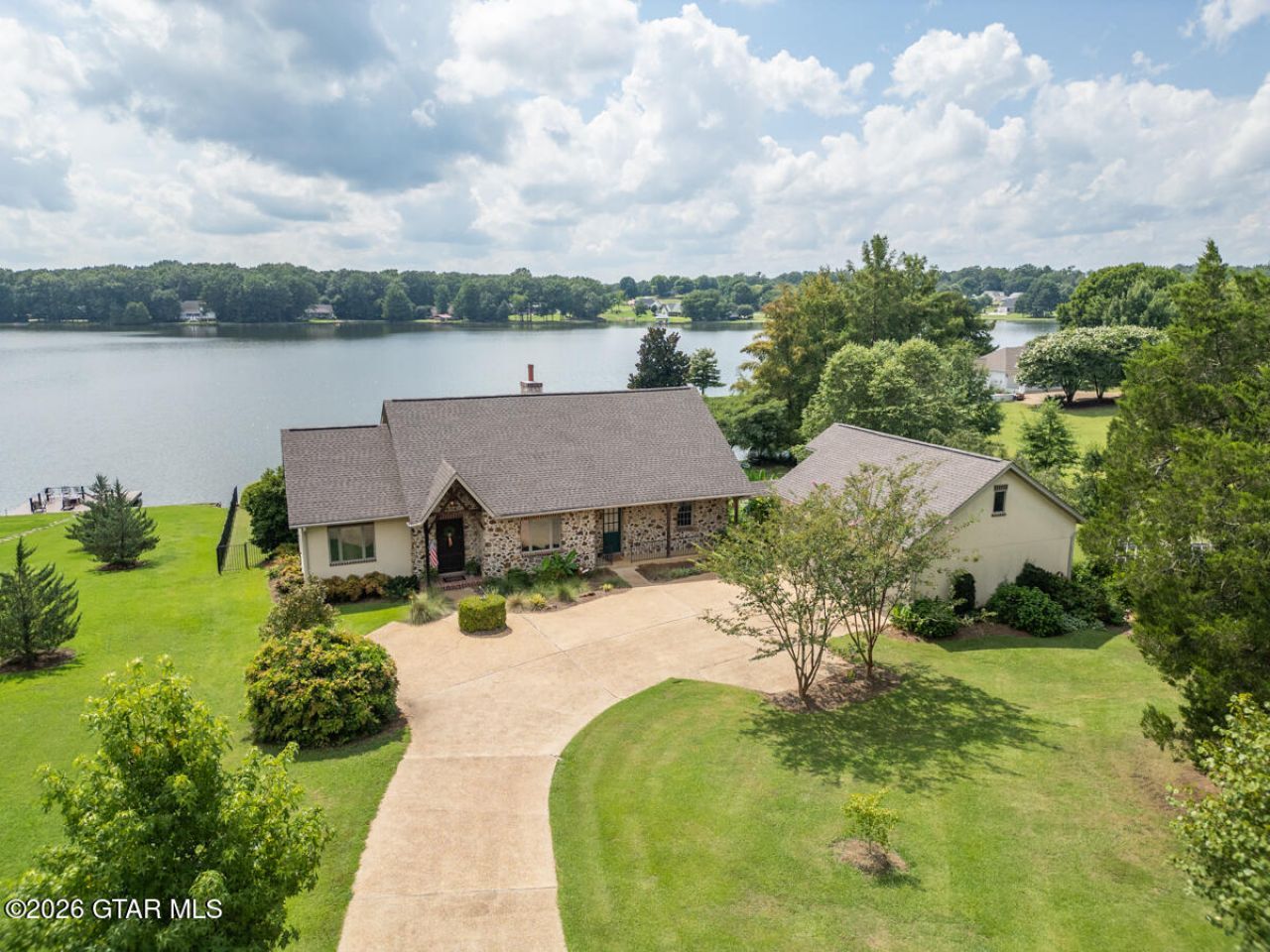 265 E Lakeshore Drive, Starkville, MS 39759 Main Photo
