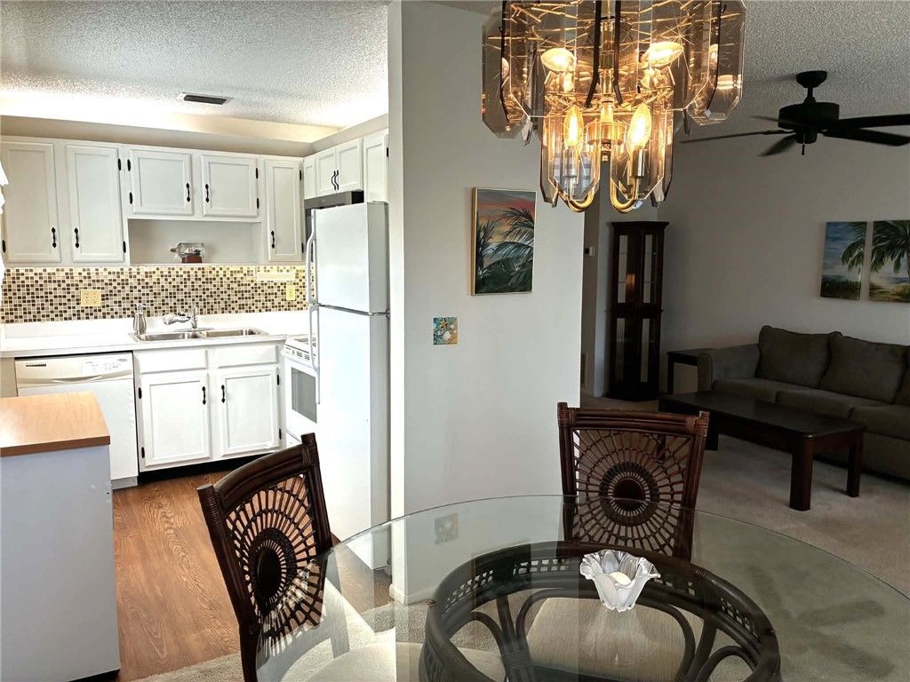 52 Woodland Drive, Unit 103, Vero Beach, FL 32962 Photo