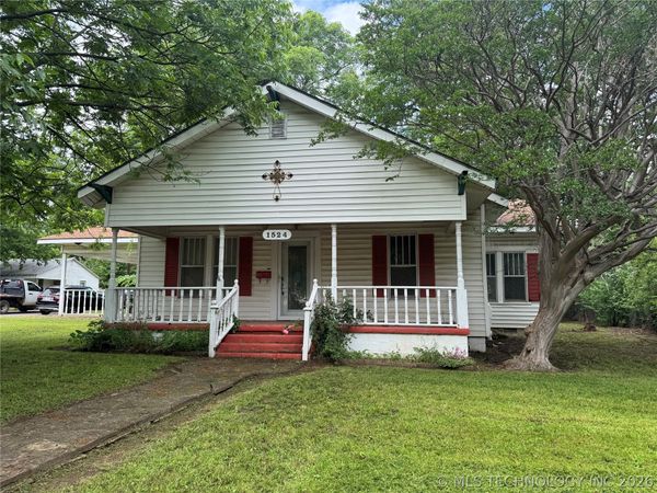 1524 W Maple Street W, Durant, OK 74701