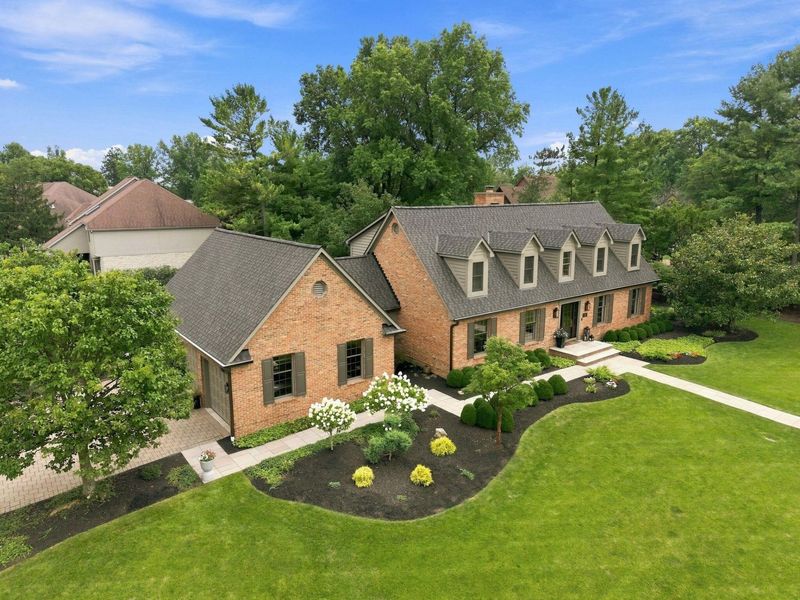 6075 Whittingham Drive, Dublin, OH 43017 Photo 4