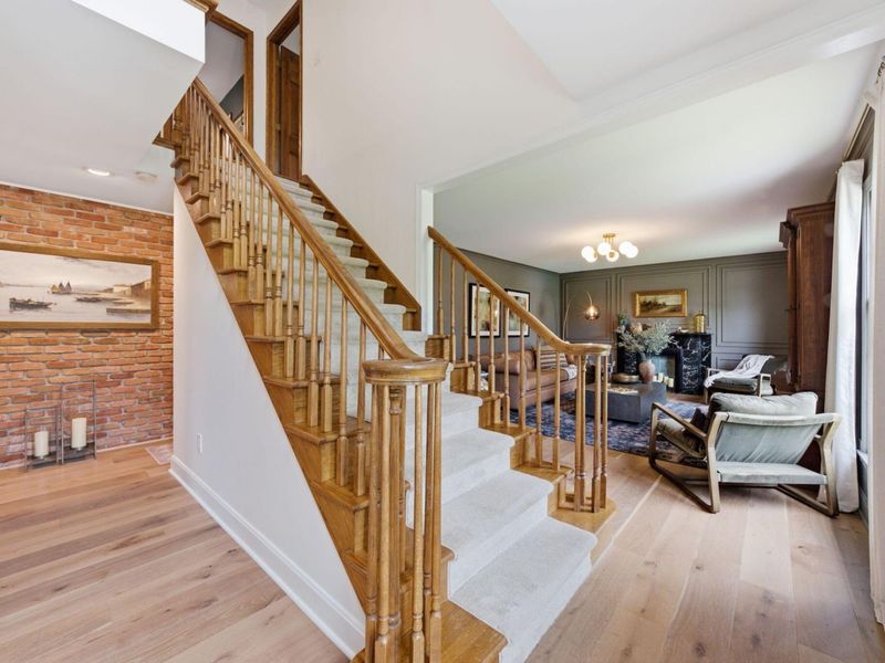 6075 Whittingham Drive, Dublin, OH 43017 Photo 5