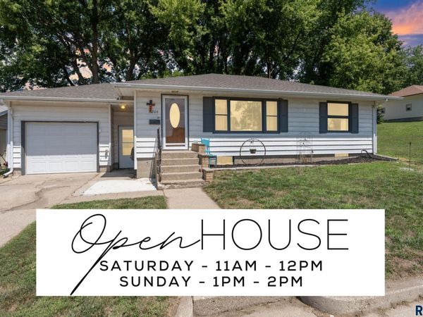 206 E 4th St, Dell Rapids, SD 57022
