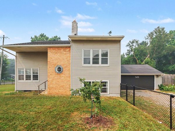 5478 Parkview Avenue, Kalamazoo, MI 49009