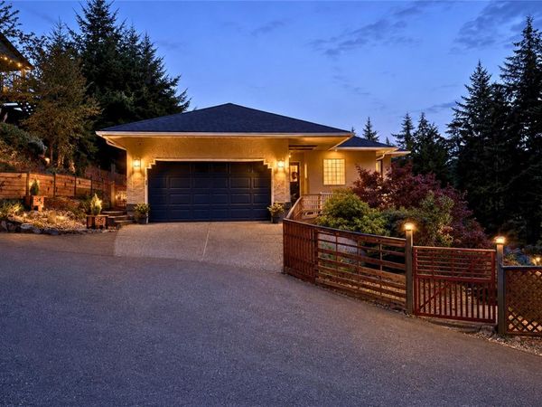 2305 Mate Pl , Nanoose Bay, BC V9P 9G2