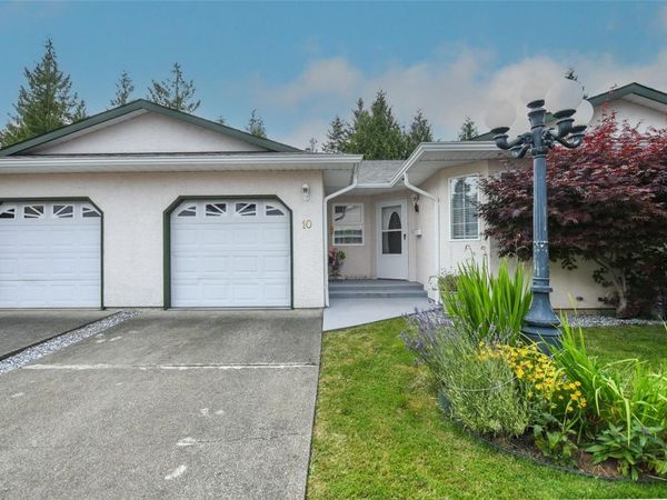 3355 First St , Unit #10, Cumberland, BC V0R 1S0
