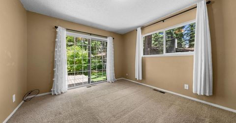 917 Rainbow Drive, South Lake Tahoe, CA 96150 Photo
