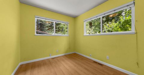 917 Rainbow Drive, South Lake Tahoe, CA 96150 Photo