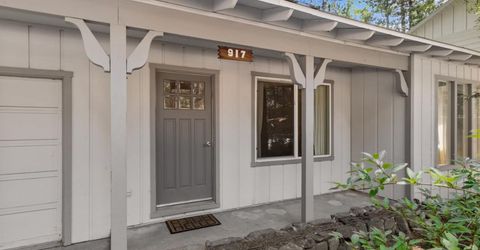 917 Rainbow Drive, South Lake Tahoe, CA 96150 Photo