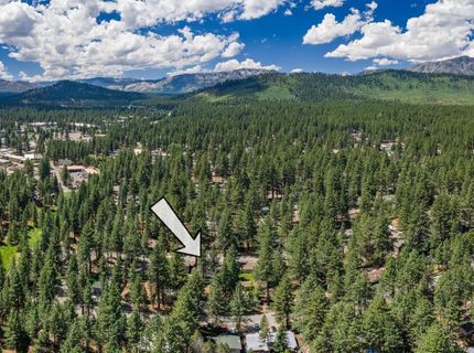 917 Rainbow Drive, South Lake Tahoe, CA 96150 Photo
