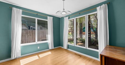 917 Rainbow Drive, South Lake Tahoe, CA 96150 Photo