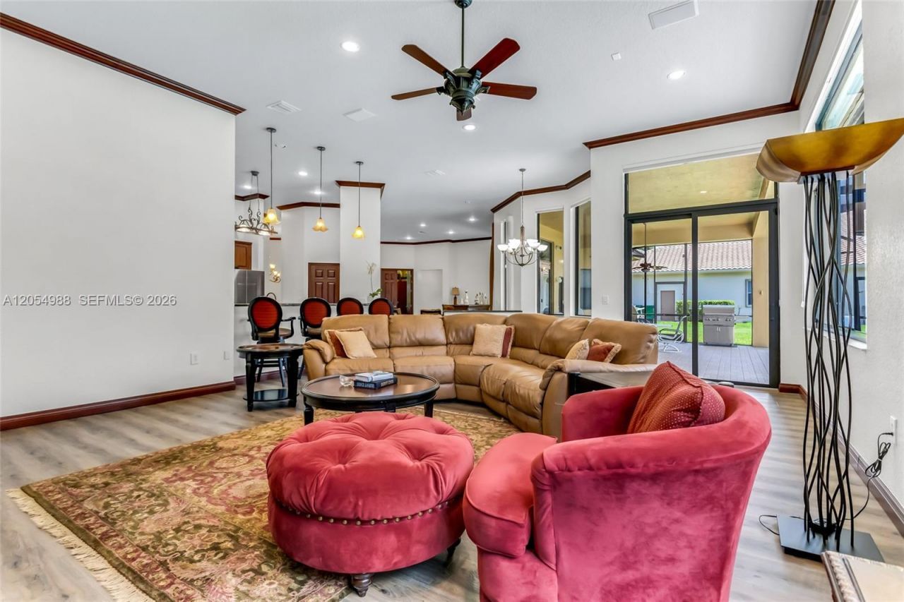 13860 SW 40th St, Davie, FL 33330 Photo