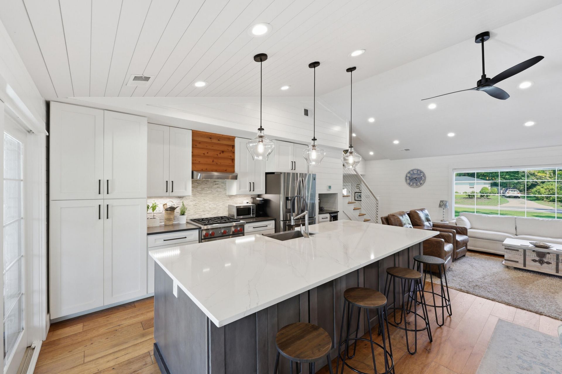 678 Edmonds Drive Photo 11