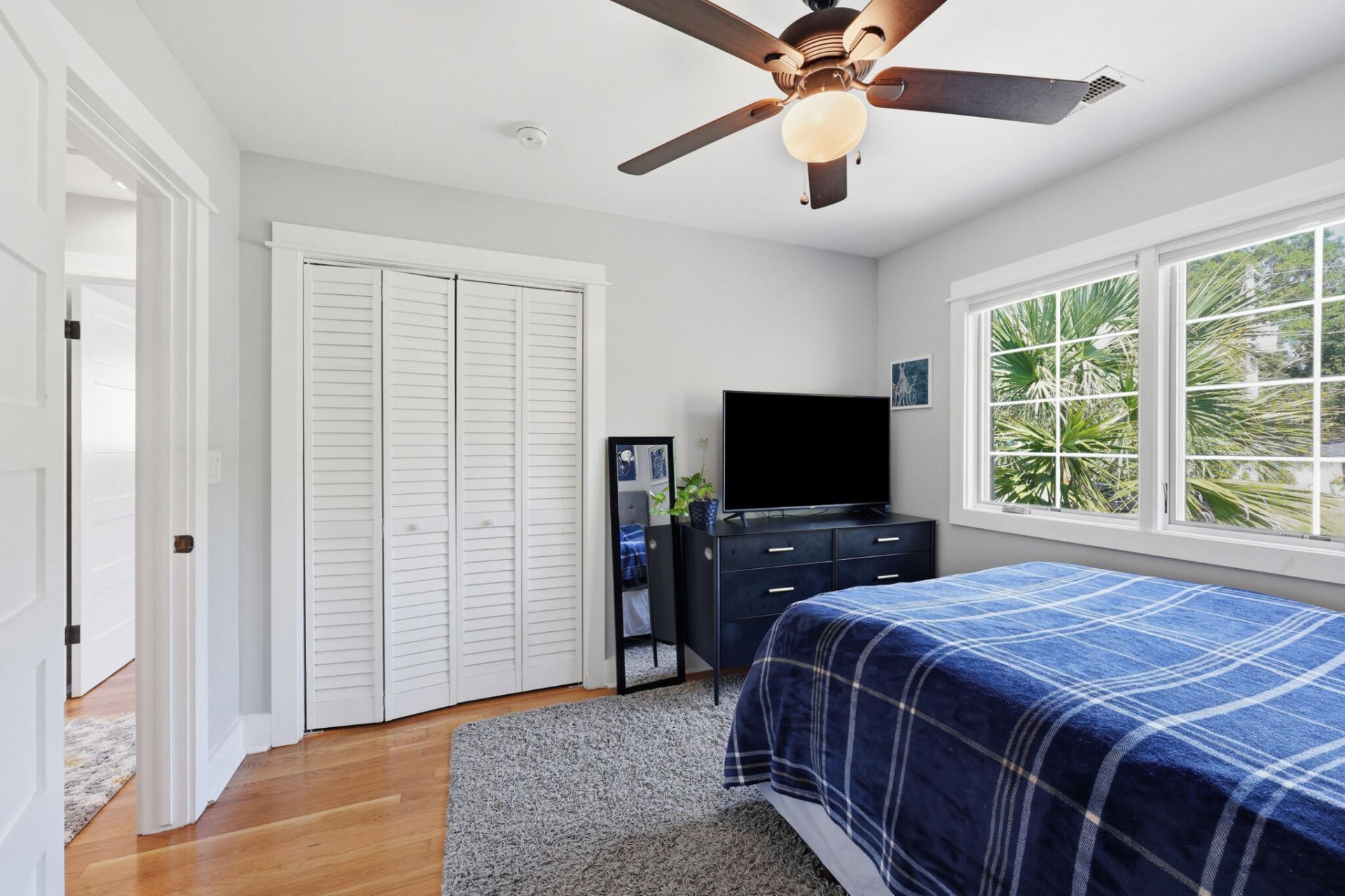 678 Edmonds Drive Photo 23