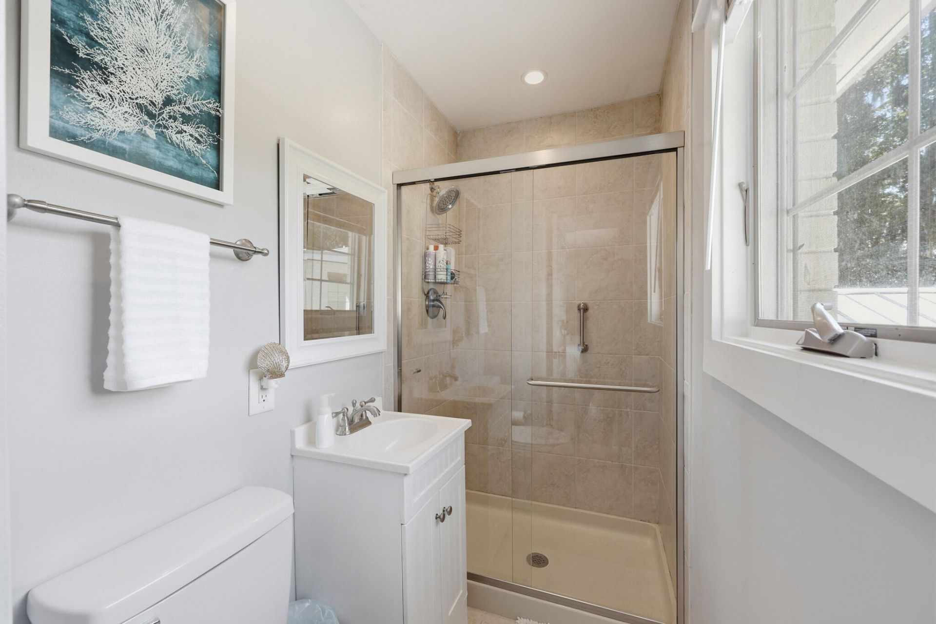 678 Edmonds Drive Photo 30