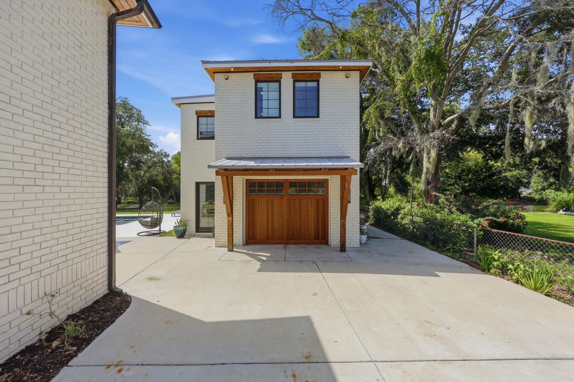 678 Edmonds Drive Photo 34